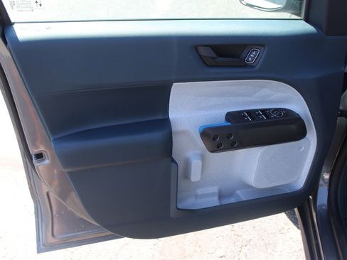 New 2025 Ford Maverick XLT w/ XLT Luxury Package FWD image 22