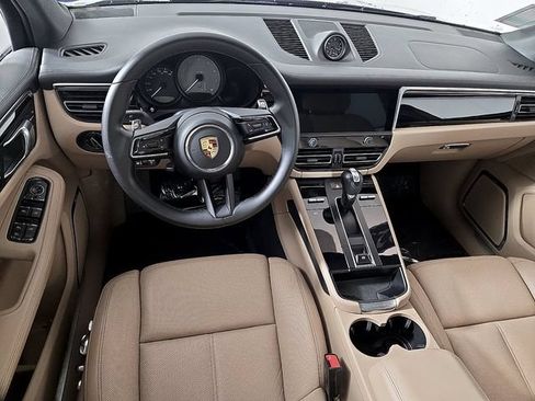 Used 2023 Porsche Macan S AWD/4WD image 12