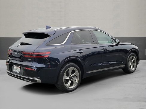 Certified 2026 Genesis GV70 2.5T Select AWD/4WD image 2