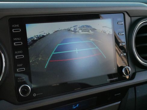 Certified 2022 Toyota Tacoma TRD Sport image 28