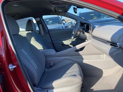 New 2026 Hyundai Elantra Sport image 28