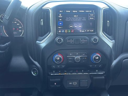 Used 2022 Chevrolet Silverado 3500 LTZ w/ LTZ Convenience Package AWD/4WD image 28