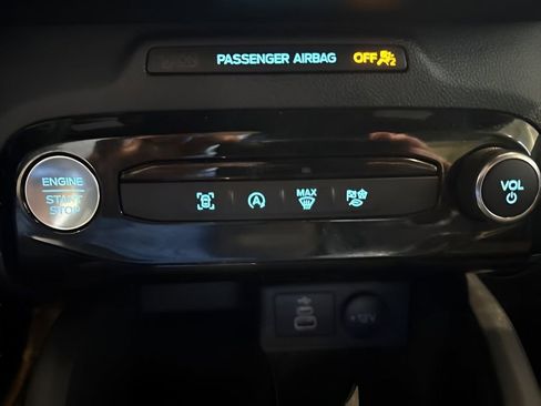 Used 2024 Ford Escape ST-Line w/ Tech Pack #1 image 25