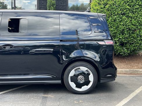 Used 2025 Volkswagen ID. Buzz Pro S image 10