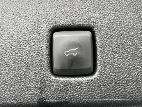 Certified 2022 Ford Escape SE w/ Convenience Package image 31