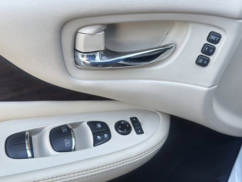 Used 2023 Nissan Murano Platinum w/ Cargo Package image 17