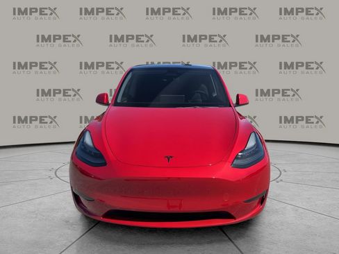 Used 2023 Tesla Model Y Long Range image 8