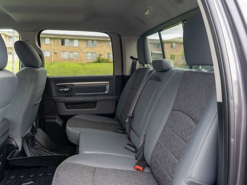 Used 2018 RAM 1500 Big Horn AWD/4WD image 27
