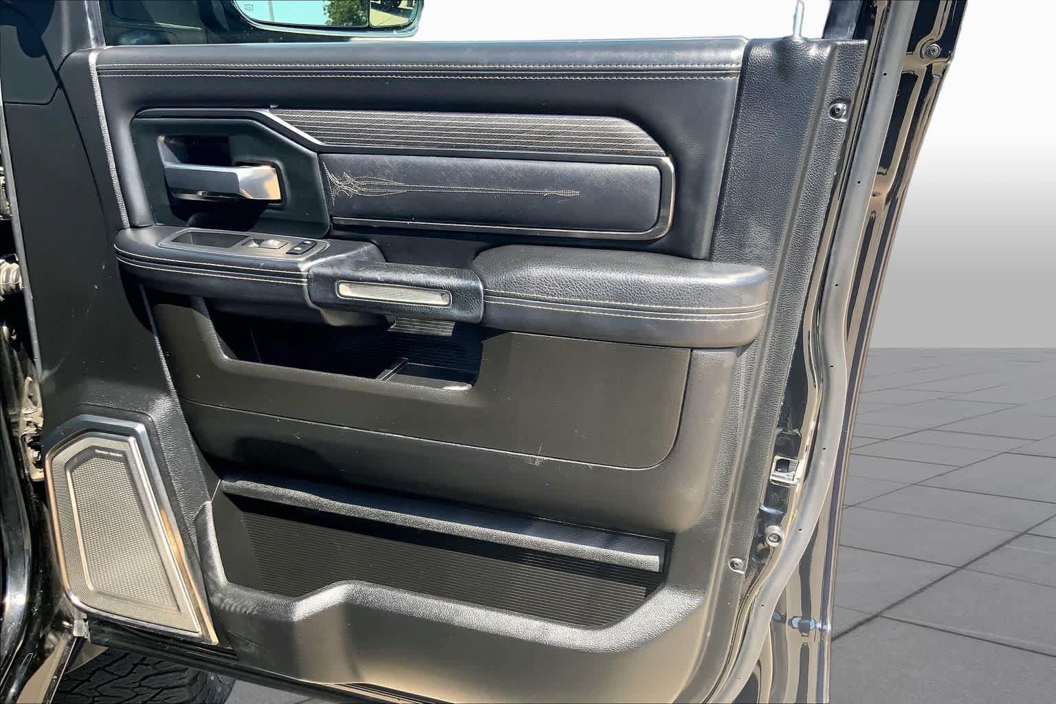 Used 2019 RAM 2500 Limited AWD/4WD image 23