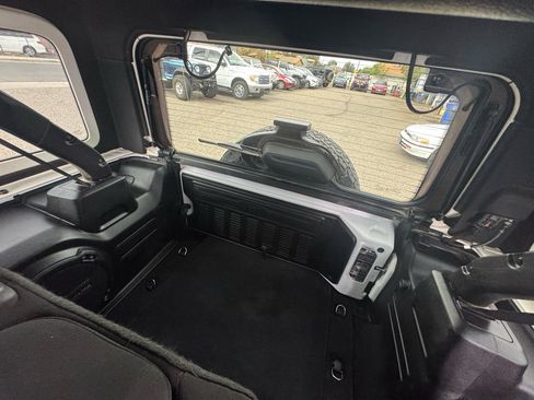 Used 2021 Jeep Wrangler Unlimited Sport image 16