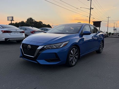 Used 2021 Nissan Sentra SV w/ SV Premium Package FWD image 3