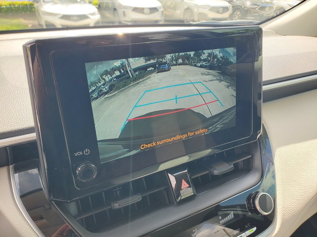 Used 2026 Toyota Corolla Cross LE FWD image 27