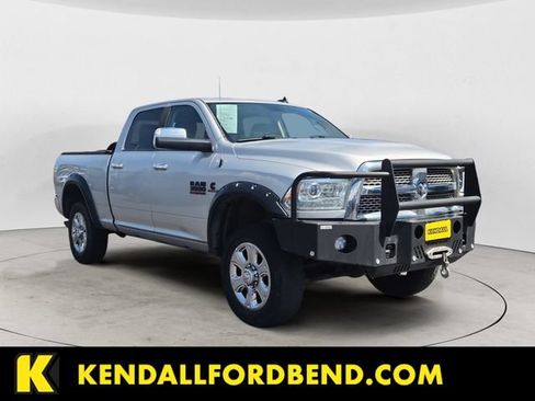 Used 2016 RAM 3500 Laramie w/ Convenience Group AWD/4WD image 7