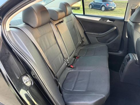 Used 2012 Volkswagen Jetta TDI image 17