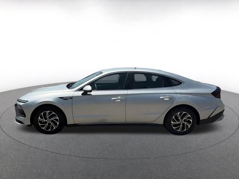Used 2026 Hyundai Sonata Blue FWD image 9