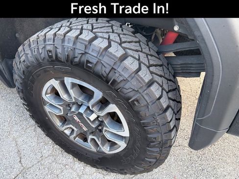 Used 2024 GMC Sierra 2500 AT4 w/ AT4 Premium Plus Package AWD/4WD image 6