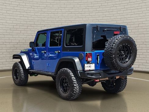 Used 2016 Jeep Wrangler Unlimited Rubicon AWD/4WD image 7