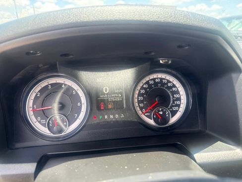 Used 2024 RAM 1500 Warlock AWD/4WD image 15