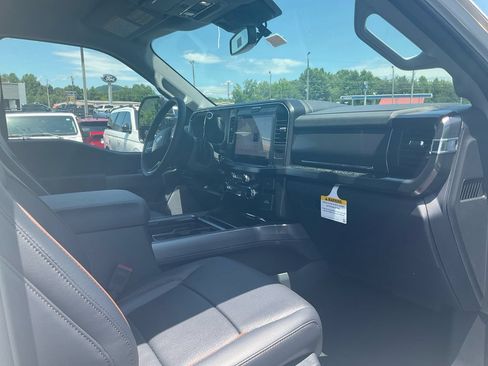 New 2026 Ford F250 Lariat w/ Chrome Package AWD/4WD image 11