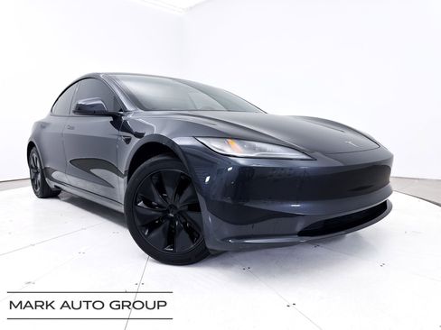 Used 2024 Tesla Model 3 Standard Range image 1