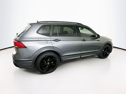Used 2023 Volkswagen Tiguan SE R-Line image 10