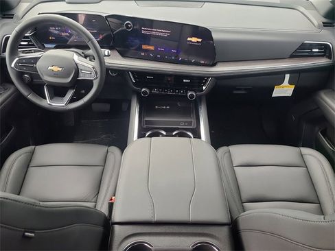 New 2026 Chevrolet Suburban LT w/ Comfort Package image 17