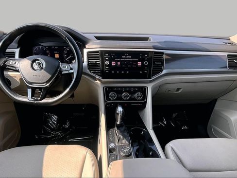 Used 2019 Volkswagen Atlas SEL AWD/4WD image 16