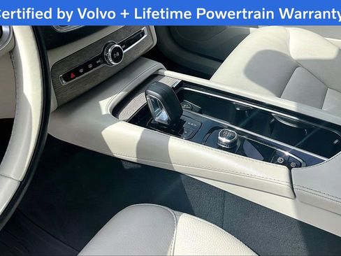 Certified 2024 Volvo XC90 B5 Plus w/ Protection Package Premier image 19