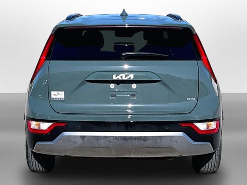 Used 2025 Kia Niro image 4