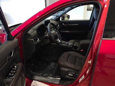 New 2025 MAZDA CX-5 Signature image 9