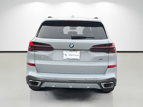 Used 2024 BMW X5 sDrive40i w/ M Sport Package RWD image 4