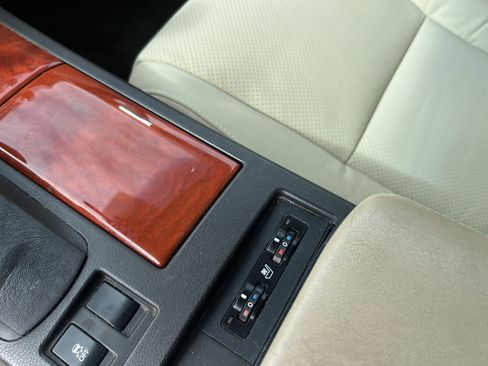 Used 2010 Lexus RX 350 2WD image 39