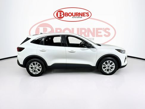 Used 2023 Ford Escape Active AWD/4WD image 10