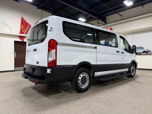 Used 2019 Ford Transit 150 XL image 5