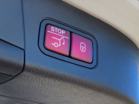 Certified 2026 Mercedes-Benz GLA 250 image 10