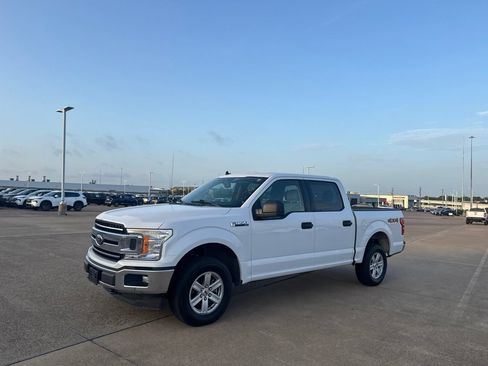 Used 2020 Ford F150 XLT w/ Equipment Group 301A Mid AWD/4WD image 10