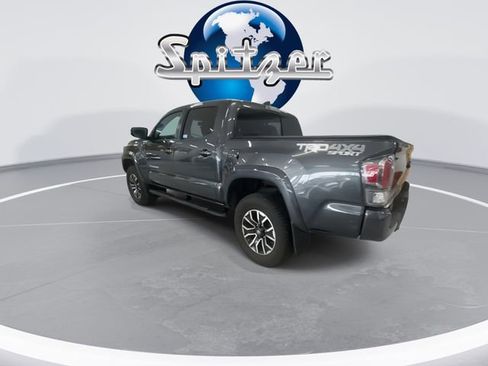 Used 2020 Toyota Tacoma TRD Sport AWD/4WD image 7