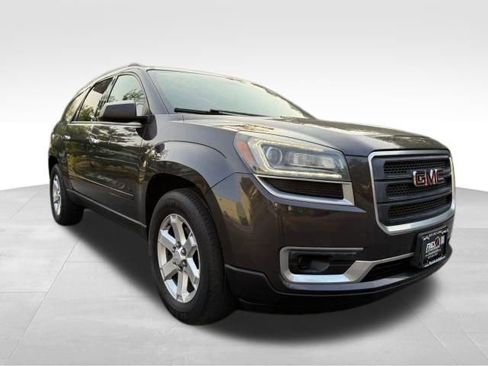 Used 2016 GMC Acadia SLE image 10