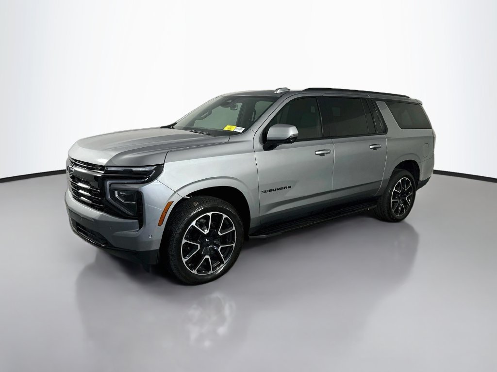 Used 2026 Chevrolet Suburban RST w/ Comfort Package AWD/4WD image 3
