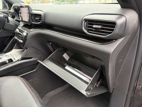 Used 2024 Ford Explorer ST-Line w/ Class IV Trailer Tow Package image 43