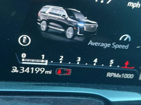 Used 2021 Cadillac Escalade Sport Platinum image 12