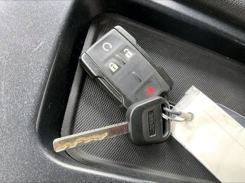 Used 2014 GMC Sierra 1500 SLE w/ SLE Value Package image 11