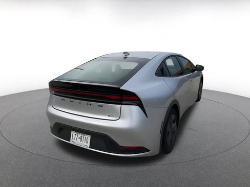 Used 2025 Toyota Prius LE image 14