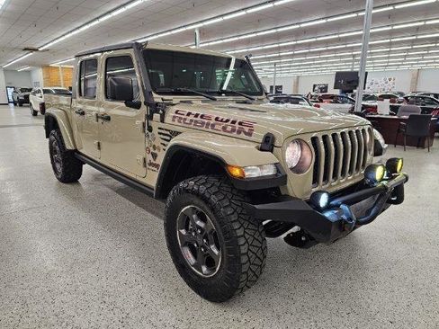 Used 2022 Jeep Gladiator Rubicon w/ Cold Weather Group image 3
