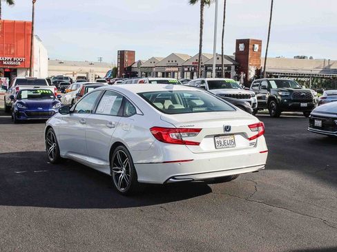 Used 2022 Honda Accord Touring image 8