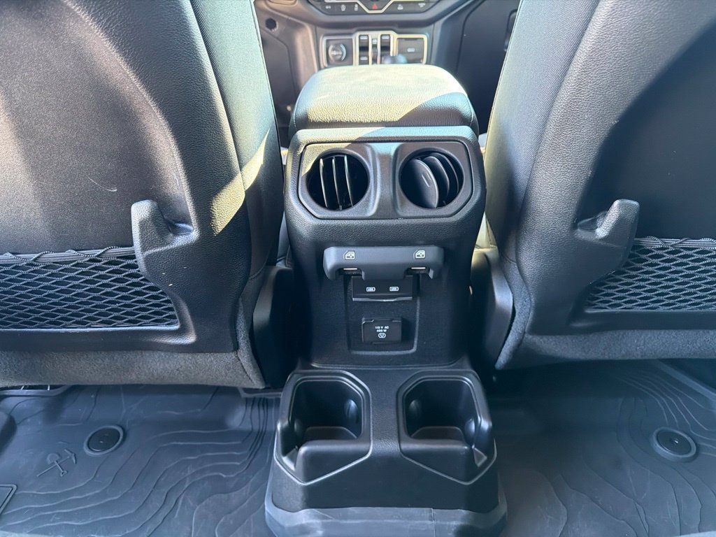 Used 2025 Jeep Gladiator Mojave w/ Convenience Group AWD/4WD image 20