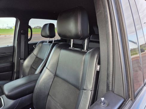 Used 2021 Jeep Grand Cherokee Laredo X AWD/4WD image 15