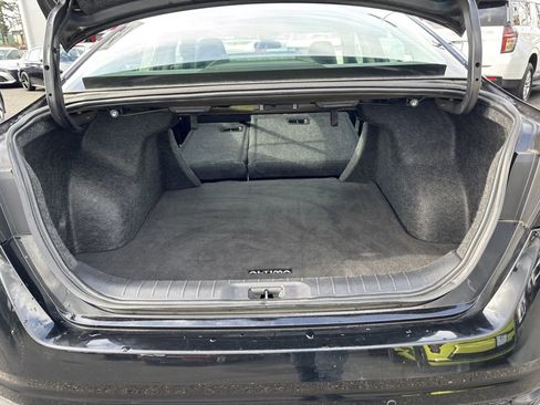 Used 2024 Nissan Altima 2.5 SV AWD/4WD image 29