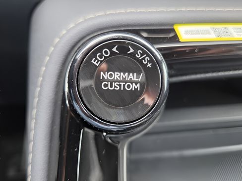 New 2026 Lexus NX 350 F Sport AWD/4WD image 18