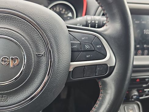 Used 2019 Jeep Compass Trailhawk image 17